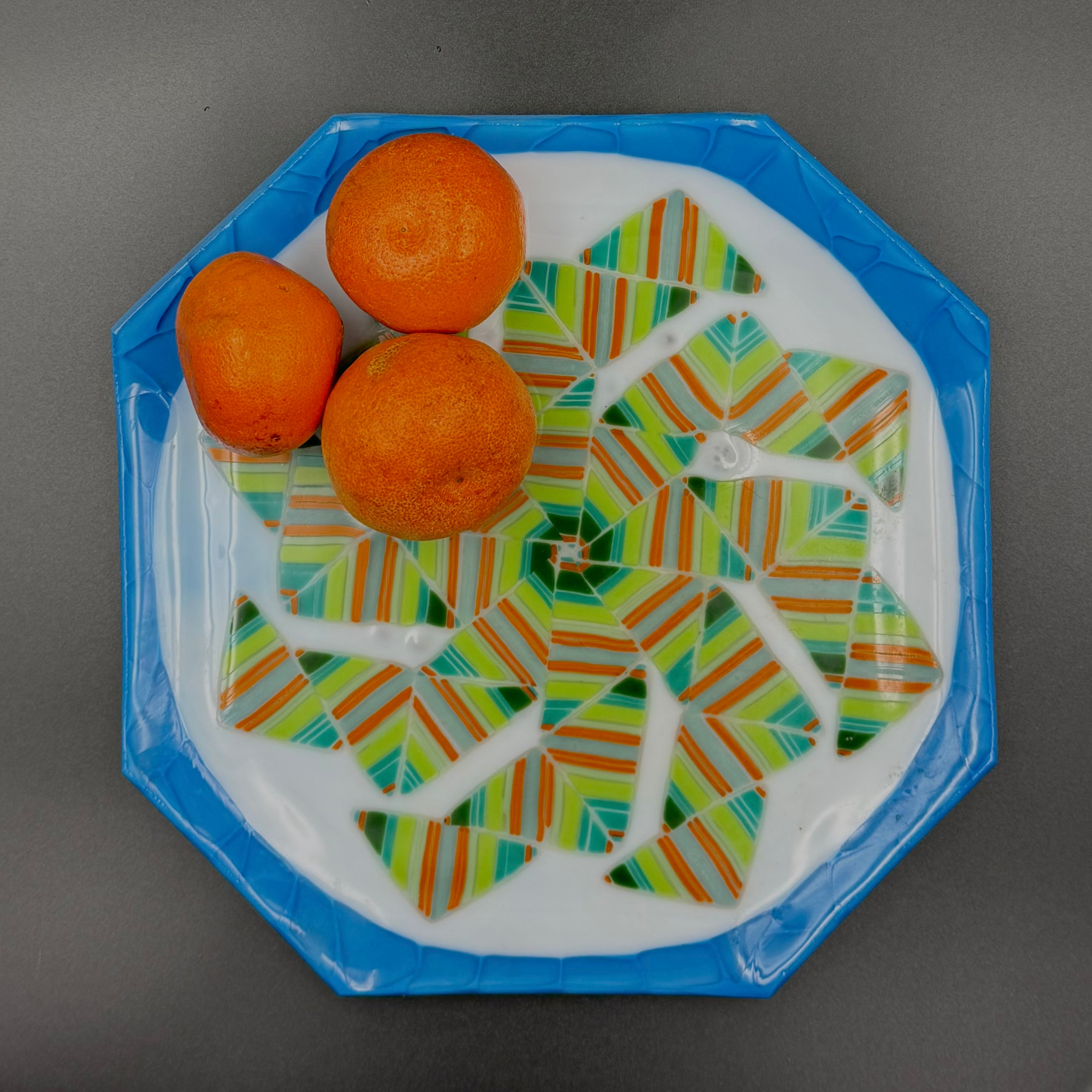 Island Breeze Leaf Plate