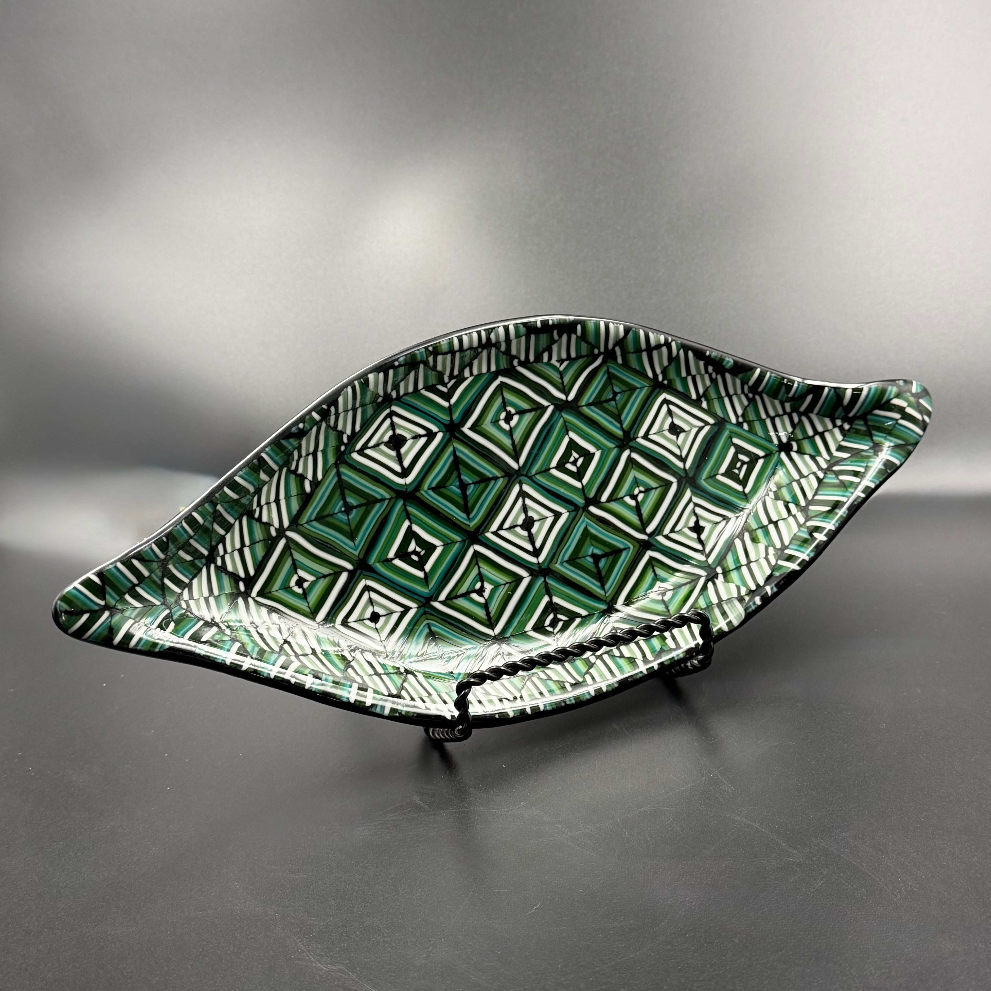 Emerald Mosaic Leaf Glass Bowl